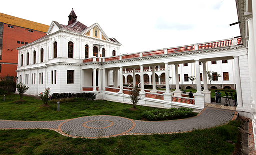 Espacios de la Biblioteca Nacional Eugenio Espejo